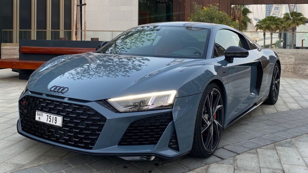 Grey Audi R8 Coupé - Rent an Audi R8 Coupé from Four Seasons Car Rental