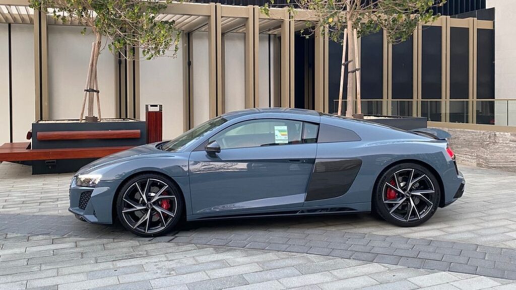 Grey Audi R8 Coupé - Rent an Audi R8 Coupé from Four Seasons Car Rental