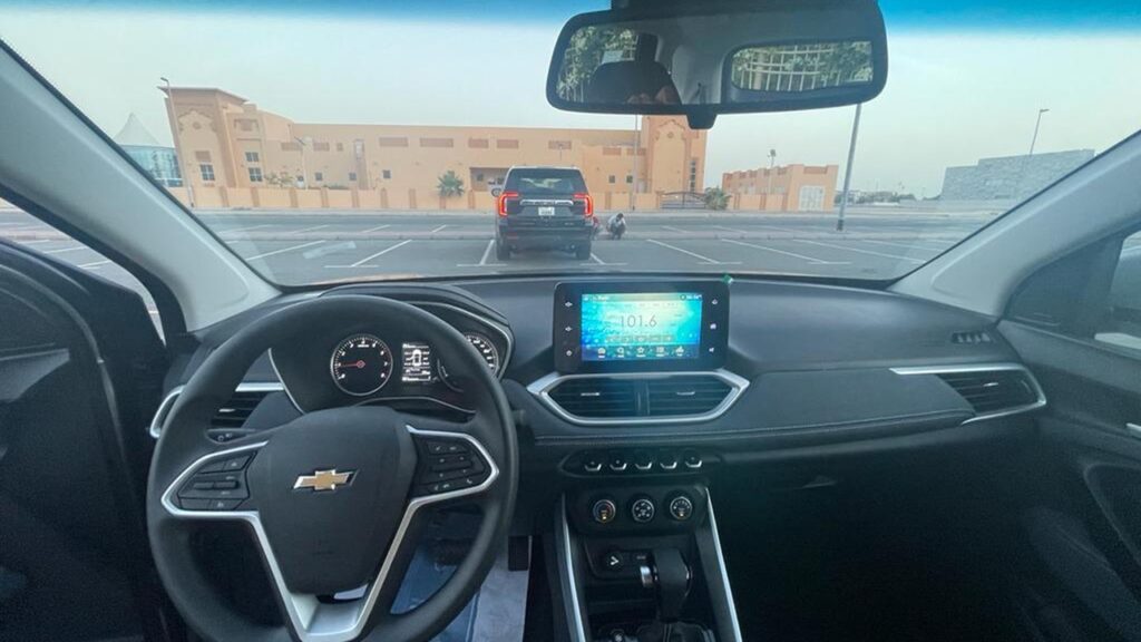 Grey Chevrolet Captiva - Rent a Chevrolet Captiva from Four Seasons Car Rental