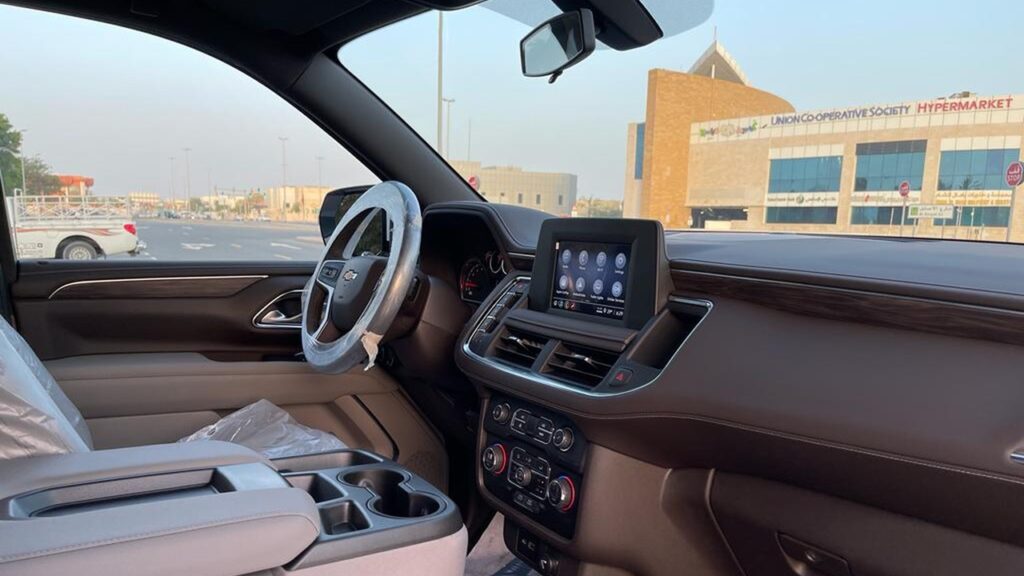 White Chevrolet Tahoe - Rent a Chevrolet Tahoe from Four Seasons Car Rental