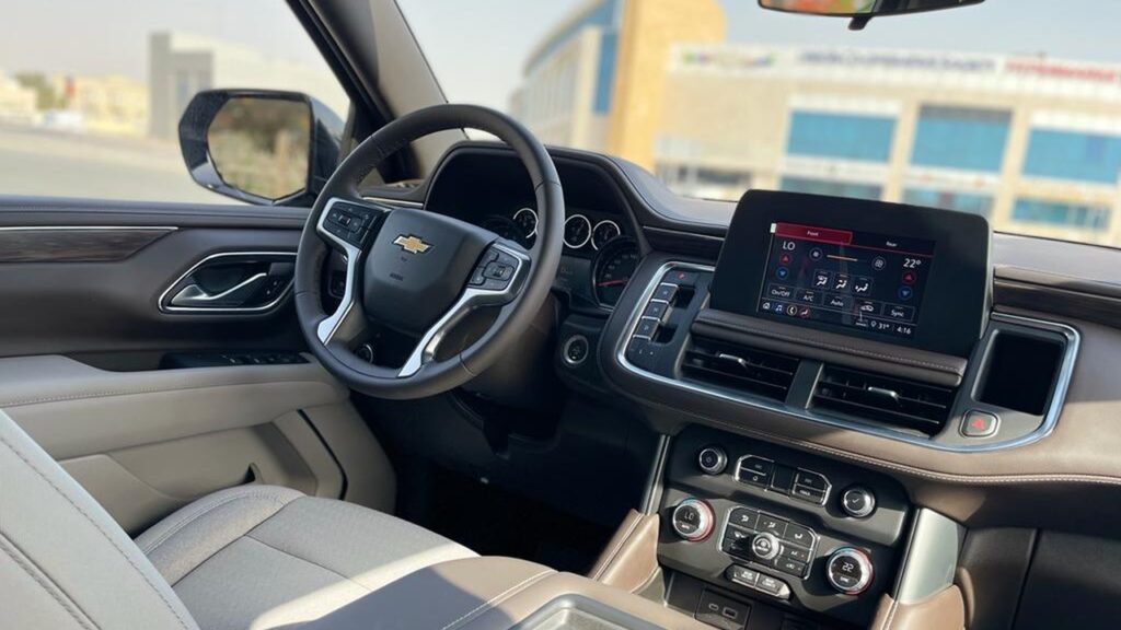 White Chevrolet Tahoe - Rent a Chevrolet Tahoe from Four Seasons Car Rental