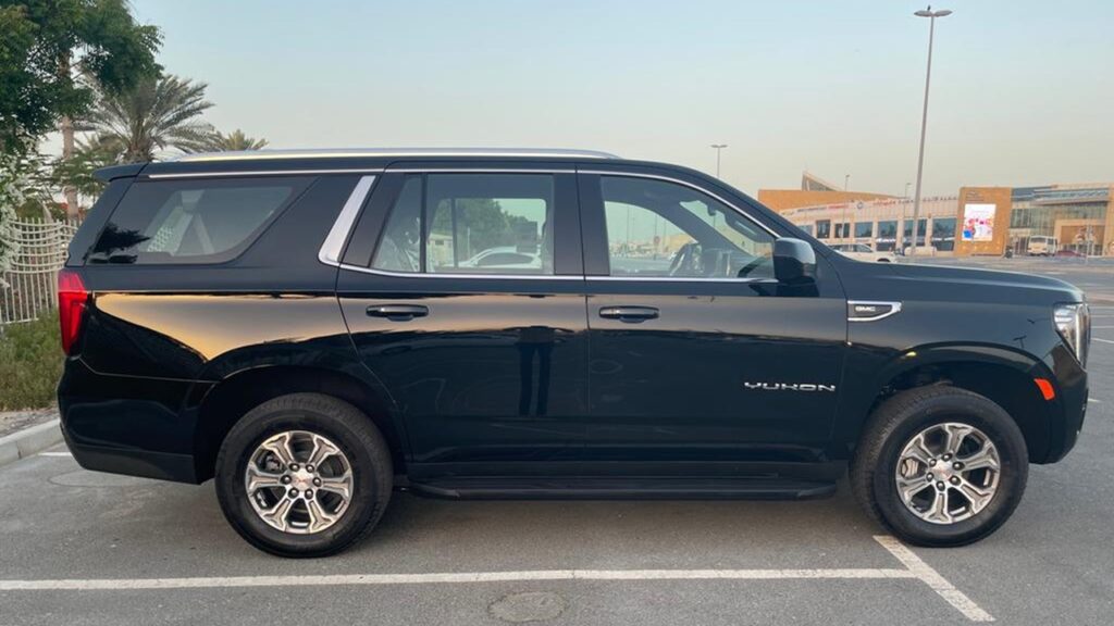 Black GMC Yukon - Rent a GMC Yukon from Four Seasons Car Rental