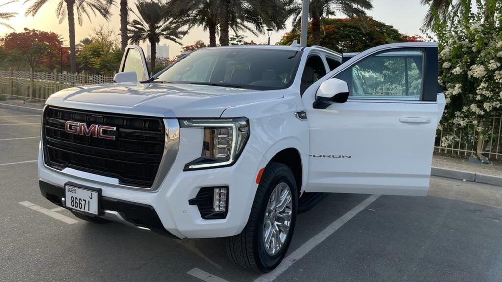 White GMC Yukon - Rent a GMC Yukon from Four Seasons Car Rental