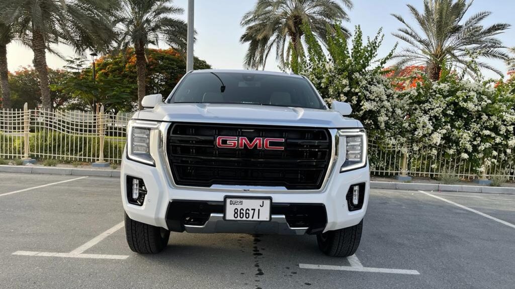 White GMC Yukon - Rent a GMC Yukon from Four Seasons Car Rental