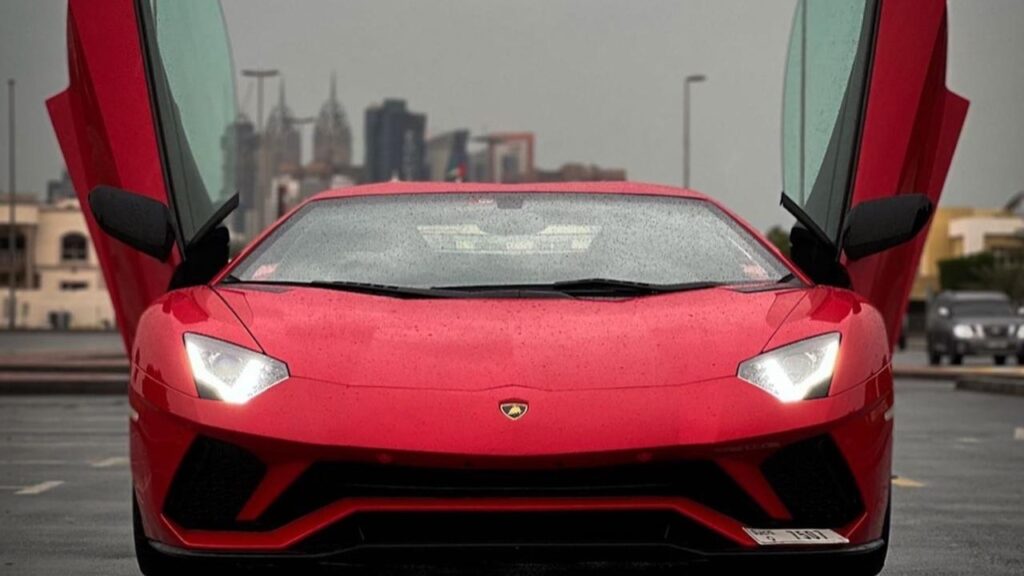 Red Lamborghini Aventador - Rent a Lamborghini Aventador from Four Seasons Car Rental