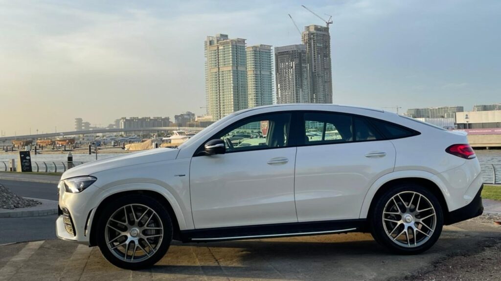 White Mercedes GLE - Rent a Mercedes GLE from Four Seasons Car Rental