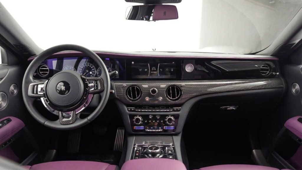 Grey Rolls Royce Ghost - Rent a Rolls Royce Ghost from Four Seasons Car Rental