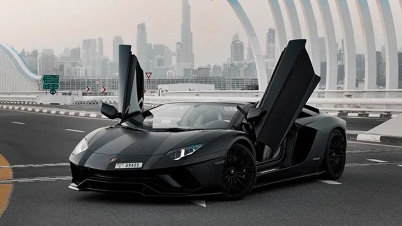 Lamborghini Aventador Roadster