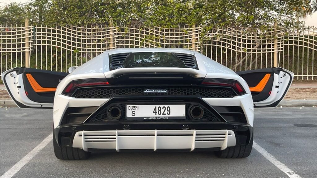 White Lamborghini Huracán EVO - Rent a Lamborghini Huracán EVO from Four Seasons Car Rental