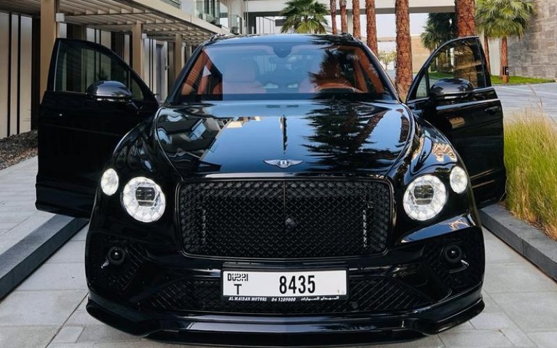 Black Bentley Bentayga - Rent a Bentley Bentayga from Four Seasons Car Rental