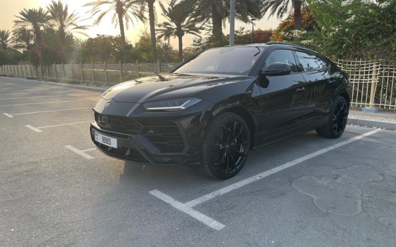 Black Lamborghini Urus - Rent a Lamborghini Urus from Four Seasons Car Rental