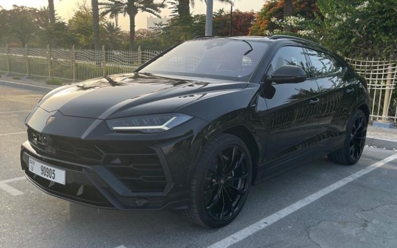 Black Lamborghini Urus - Rent a Lamborghini Urus from Four Seasons Car Rental