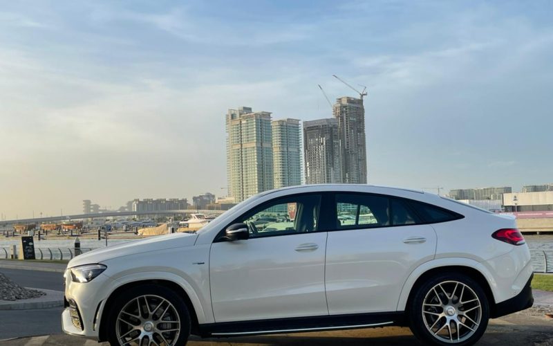 White Mercedes GLE - Rent a Mercedes GLE from Four Seasons Car Rental