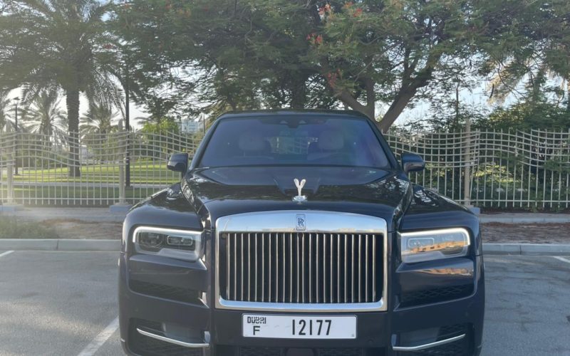 Black Rolls Royce Cullinan - Rent a Rolls Royce Cullinan from Four Seasons Car Rental