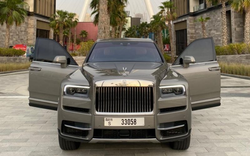 Silver Rolls Royce Cullinan - Rent a Rolls Royce Cullinan from Four Seasons Car Rental